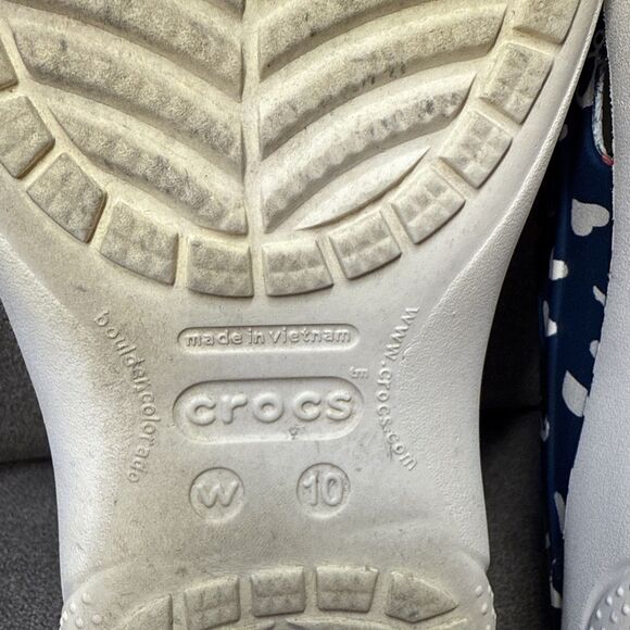 Freesail Crocs Women’s Size 10 Blue & White Anchors Hearts Clogs - Picture 8 of 12